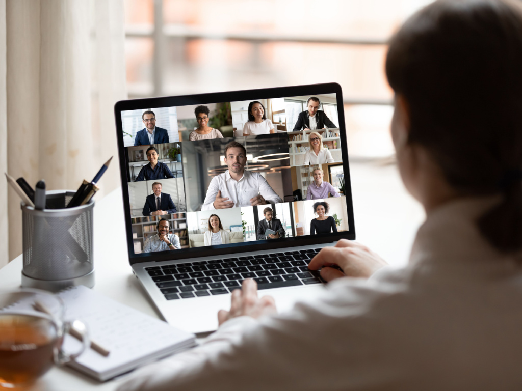Tips for Connecting With Coworkers While Working Remotely