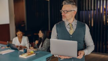 How to Stop Second-Guessing Yourself at Work